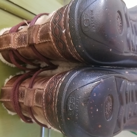 UGG'S - Picture 7 of 11